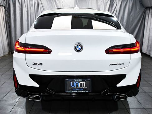 Used 2023 BMW X4 xDrive30i w/ M Sport Package AWD/4WD image 5