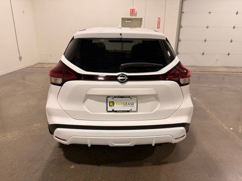Used 2023 Nissan Kicks S image 6