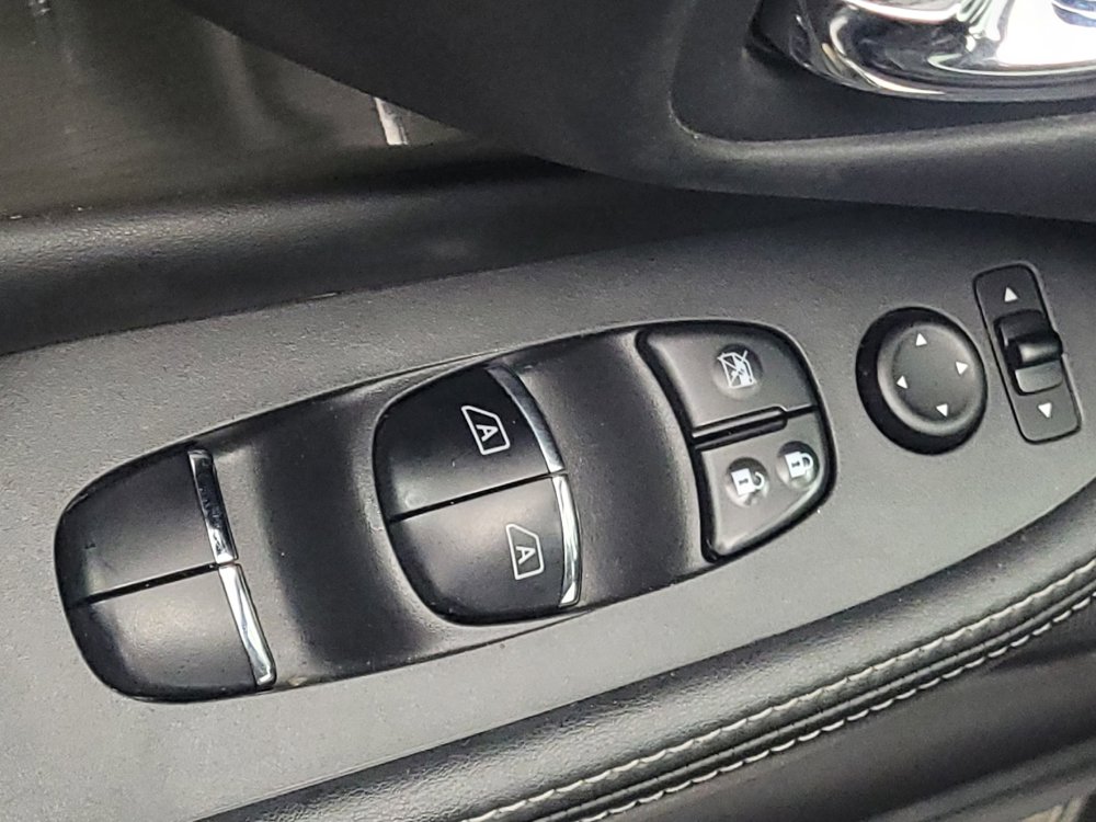 Used 2017 Nissan Murano SL w/ Cargo Package FWD image 27