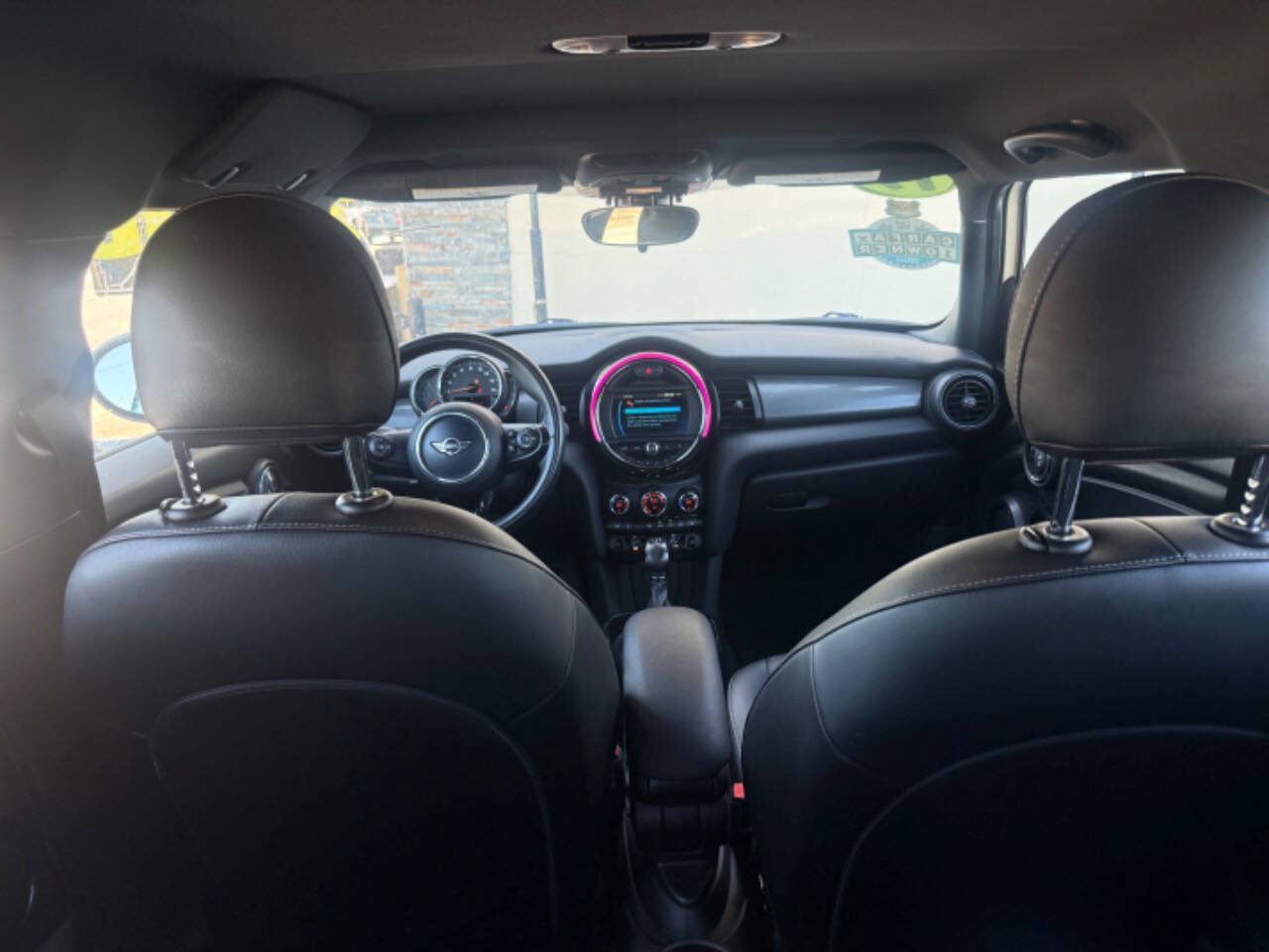 Used 2019 MINI Cooper 4-Door Hardtop FWD image 11