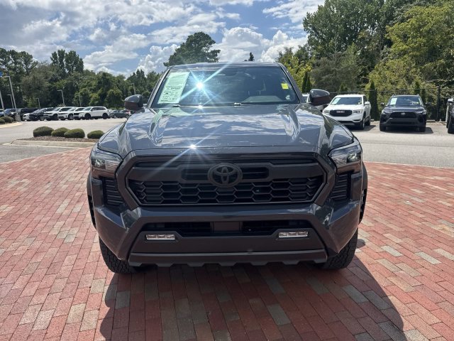 Used 2024 Toyota Tacoma TRD Off-Road AWD/4WD image 31