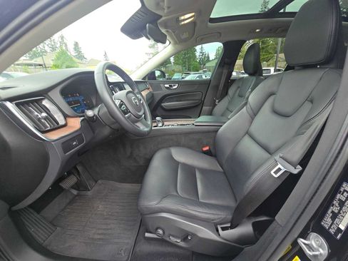 Used 2023 Volvo XC60 B5 Plus w/ Climate Package AWD/4WD image 21