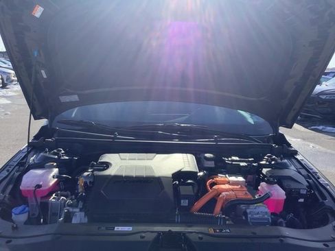 Certified 2025 Hyundai Elantra Limited image 12