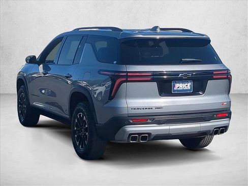 Used 2025 Chevrolet Traverse Z71 AWD/4WD image 8