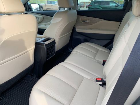 Used 2022 Nissan Murano SL w/ SL Moonroof Package image 14