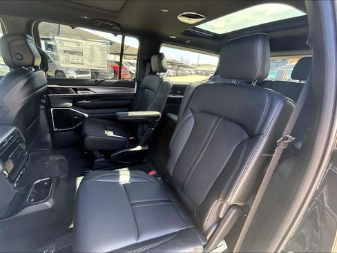 New 2026 Jeep Grand Wagoneer Limited AWD/4WD image 22