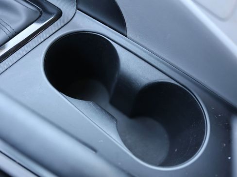 Certified 2023 Hyundai Elantra SEL FWD image 28