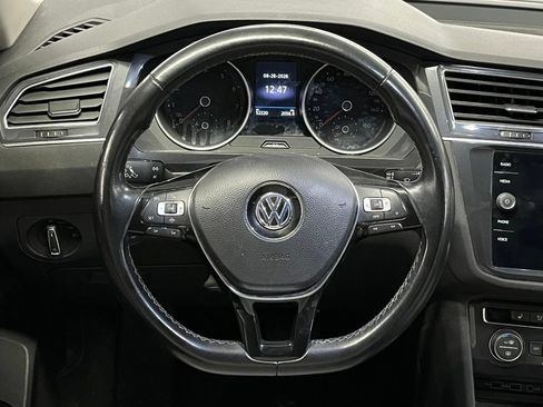 Used 2019 Volkswagen Tiguan SE AWD/4WD image 8