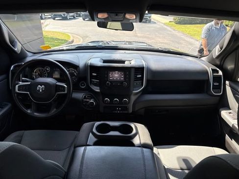 Used 2022 RAM 1500 Big Horn AWD/4WD image 23