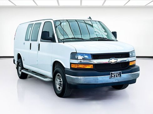 Used 2024 Chevrolet Express 2500 Work Van Cargo w/ Driver Convenience Package image 3