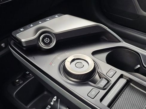 New 2025 Kia EV6 Wind image 23