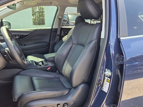 Used 2025 Subaru Outback Limited image 12
