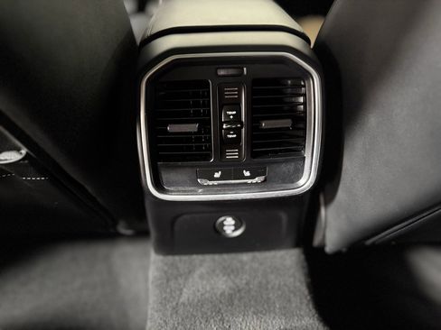 Used 2023 Porsche Macan GTS w/ Premium Package Plus image 22