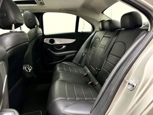 Used 2019 Mercedes-Benz C 300 4MATIC Sedan image 17