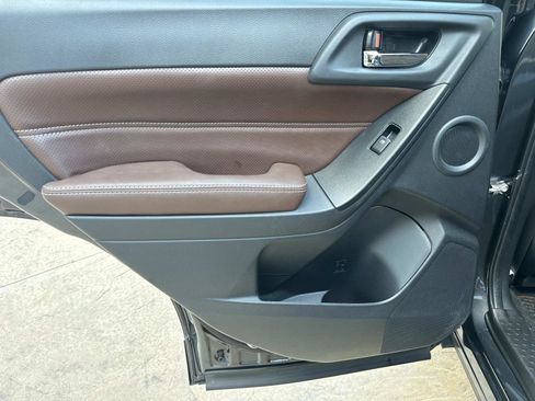 Used 2017 Subaru Forester 2.5i Touring image 12