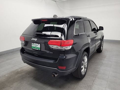 Used 2019 Jeep Grand Cherokee Laredo image 9