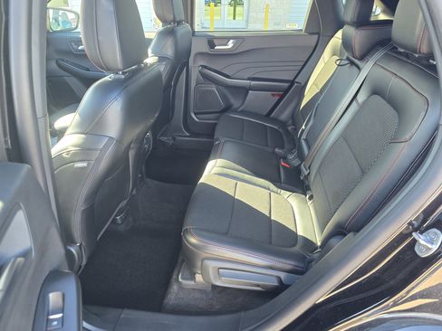 Used 2025 Ford Escape ST-Line image 9