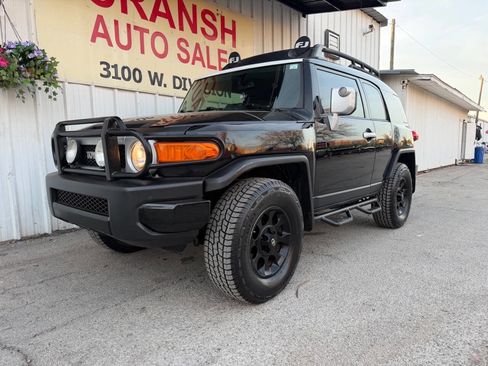 Used 2011 Toyota FJ Cruiser 4WD w/ Upgrade Pkg image 34