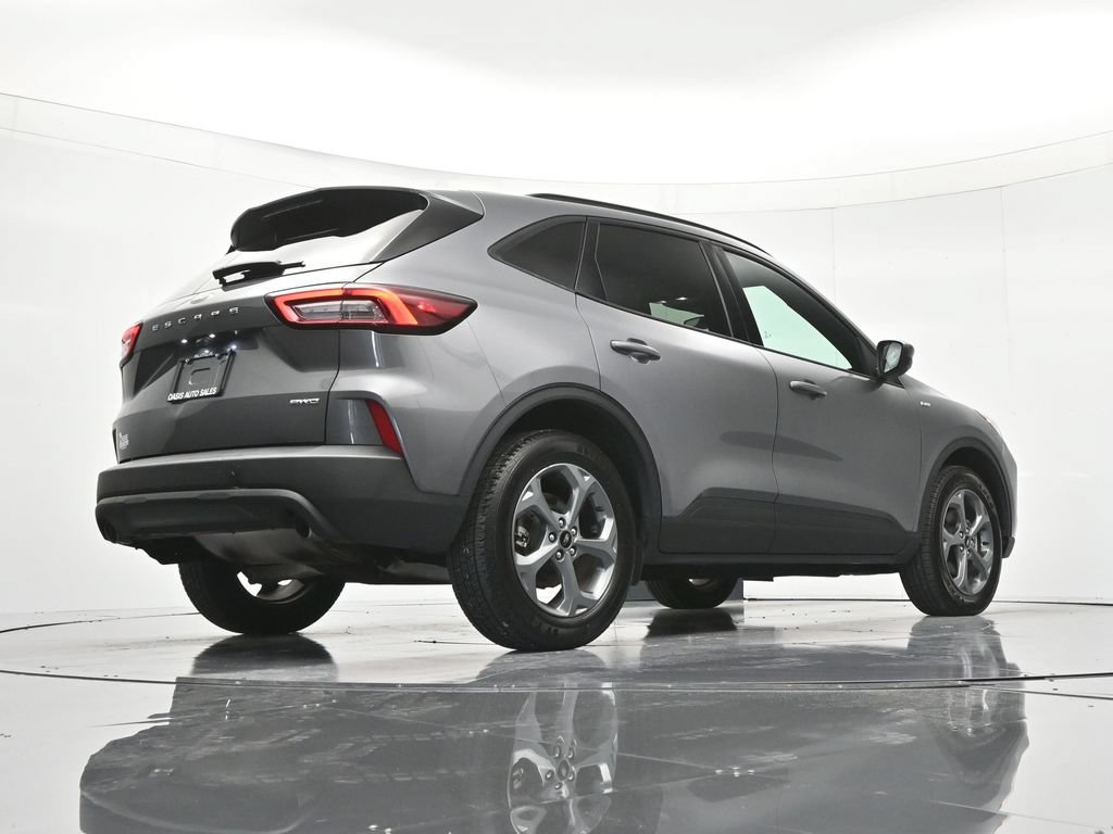 Used 2025 Ford Escape ST-Line Select AWD/4WD image 40