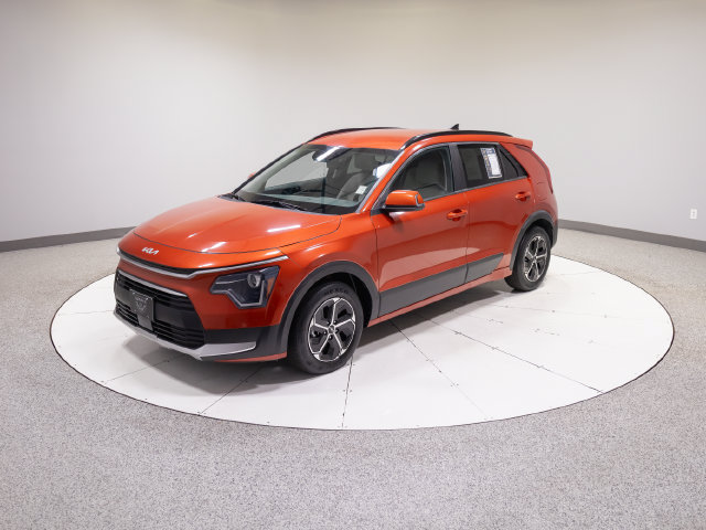 Used 2023 Kia Niro EX FWD image 33