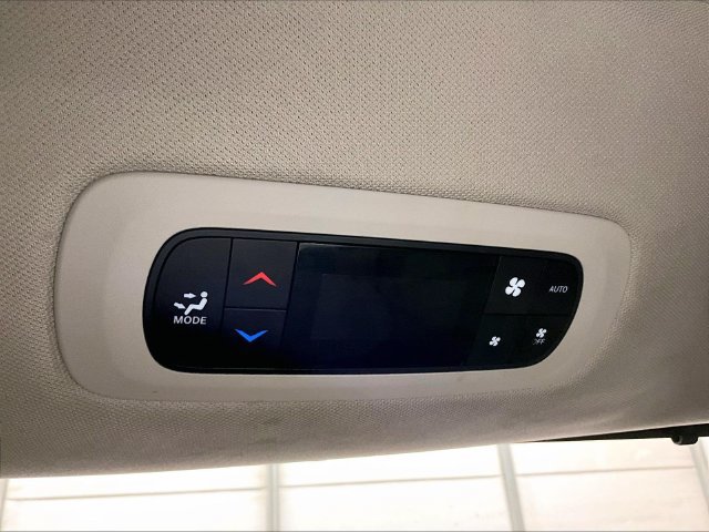 Used 2019 Chrysler Pacifica Touring-L Plus w/ Tire & Wheel Group FWD image 34