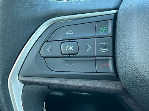 New 2025 Jeep Grand Cherokee Limited w/ Black Appearance Package image 20