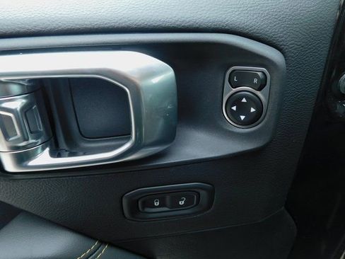 New 2026 Jeep Gladiator Sport AWD/4WD image 11