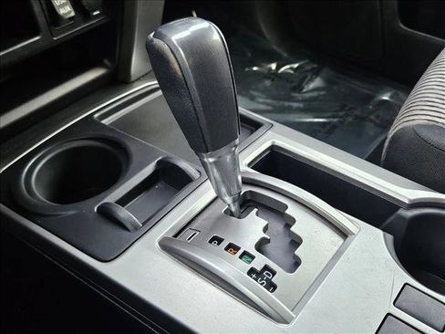 Used 2016 Toyota 4Runner SR5 image 12