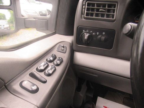 Used 2003 Ford F250 XLT AWD/4WD image 27