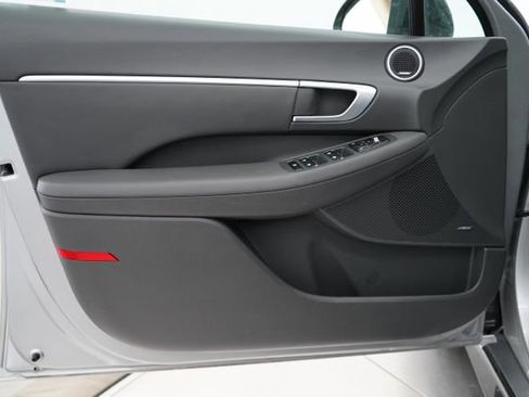 Used 2022 Hyundai Sonata SEL Plus image 11
