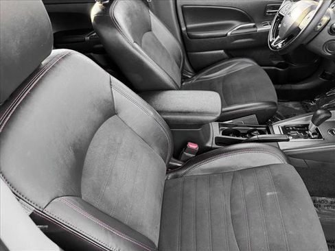 Used 2024 Mitsubishi Outlander Sport SE image 15