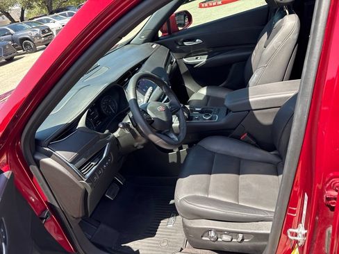 Used 2019 Cadillac XT4 Sport FWD image 17