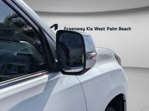 Used 2023 Lexus GX 460 Premium w/ Premium Plus Package image 29