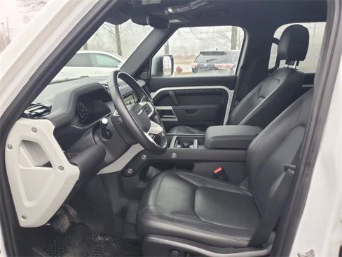 Used 2024 Land Rover Defender 110 S image 13