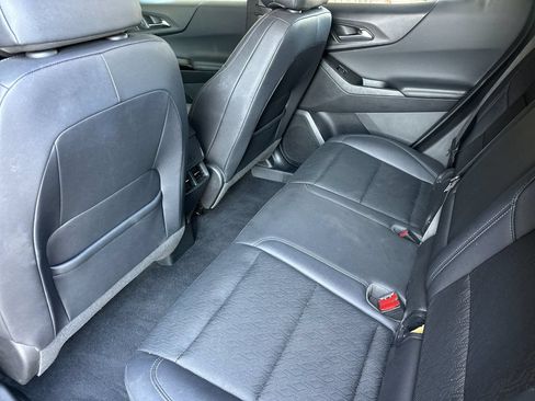 Used 2025 Chevrolet Equinox LT w/ Convenience Package II FWD image 14