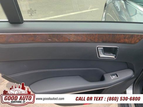 Used 2016 Mercedes-Benz E 350 4MATIC Sedan image 8