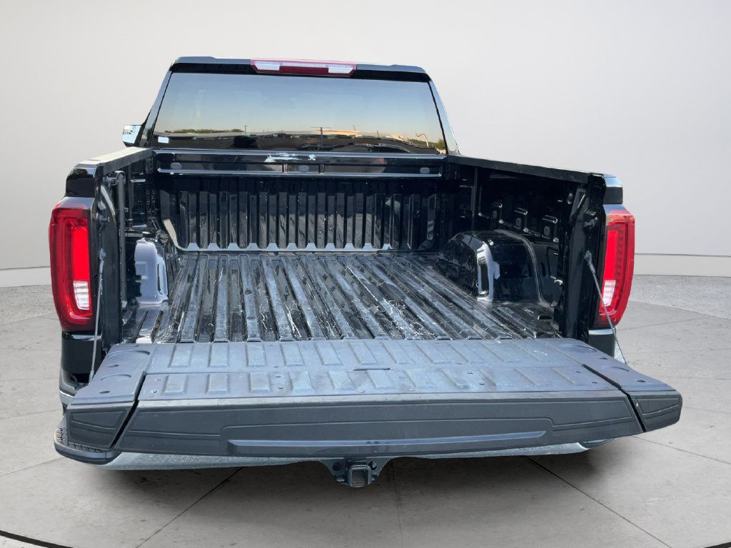 Used 2024 GMC Sierra 1500 SLT RWD image 18