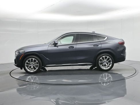 Used 2022 BMW X6 xDrive40i w/ Executive Package image 30