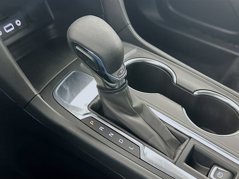 Used 2024 Chevrolet Equinox LT image 25