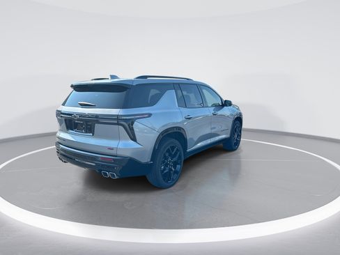 Used 2026 Chevrolet Traverse RS AWD/4WD image 9