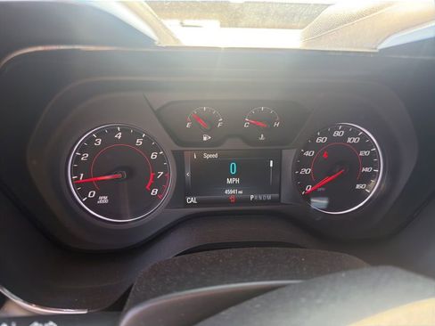 Used 2017 Chevrolet Camaro LT image 10