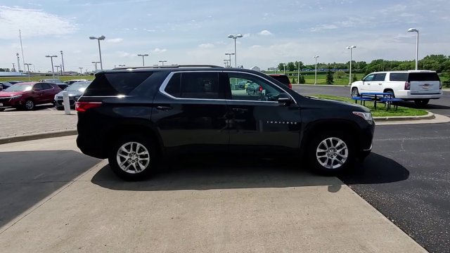 Used 2019 Chevrolet Traverse LT FWD image 9