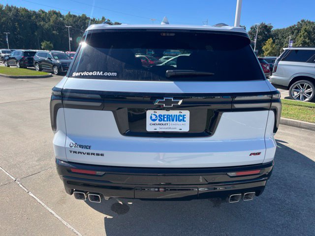 New 2027 Chevrolet Traverse RS w/ LPO, Floor Liner Package FWD image 5