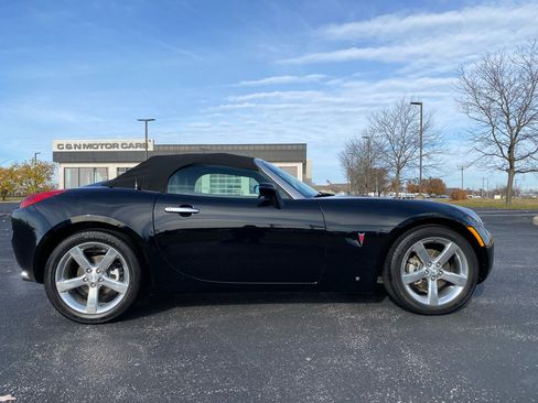 Used 2007 Pontiac Solstice Convertible w/ Premium Package image 8