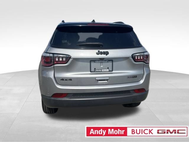 Used 2020 Jeep Compass Latitude AWD/4WD image 12