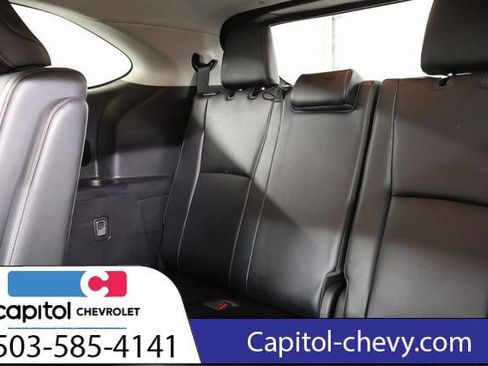Used 2022 Toyota Highlander Limited AWD/4WD image 32