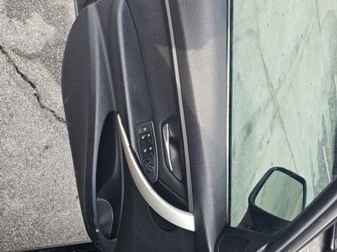 Used 2015 BMW 320i Sedan image 26