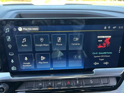 Used 2024 Chevrolet Silverado 1500 LT Trail Boss w/ Convenience Package II image 31