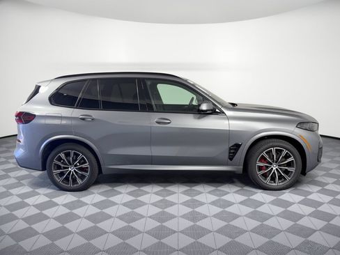 Used 2026 BMW X5 sDrive40i w/ M Sport Package RWD image 8