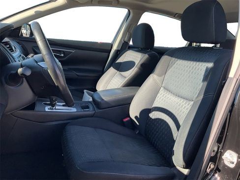 Used 2016 Nissan Altima 2.5 SV w/ Convenience Package image 23